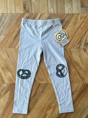 Pretzel Leggings